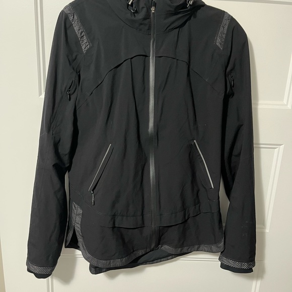 Ladies Lululemon Jacket Size 8 - Picture 2 of 13